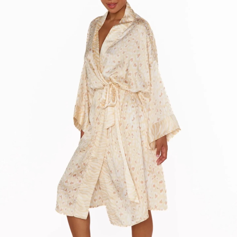 Show Me Your Mumu Harlow Robe - Animal Print ONE SIZE NWT